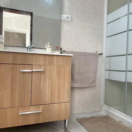 Pina House بيت للعطل