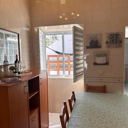 Pina House * بيرا