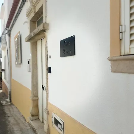 Сasa de vacaciones Pina House Pêra