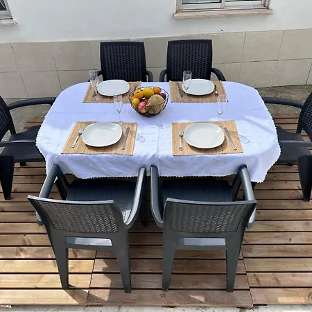 Pina House בית נופש *